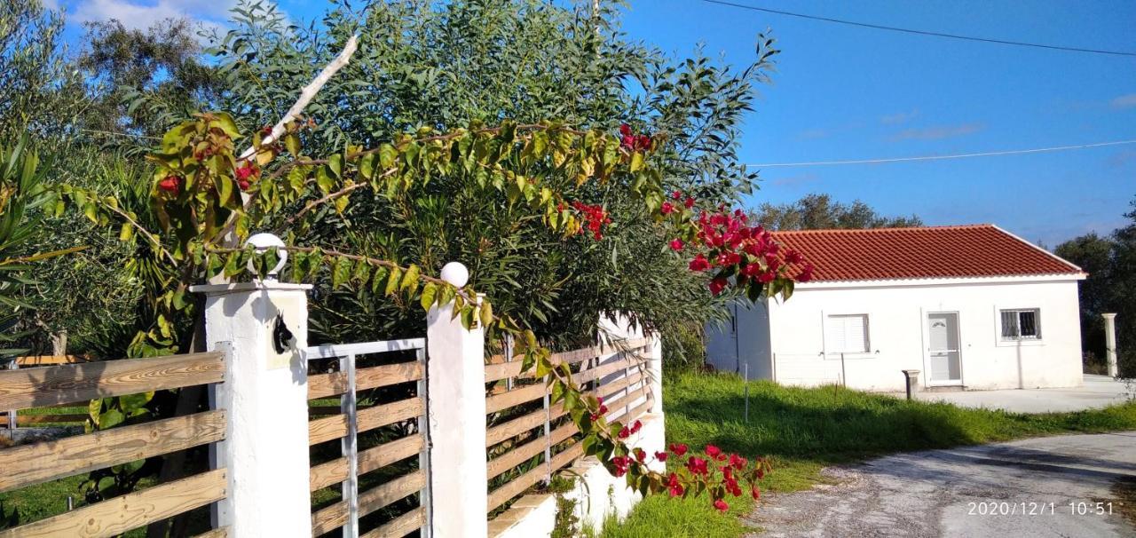 Apartament Spiti Lou Notos Zewnętrze zdjęcie